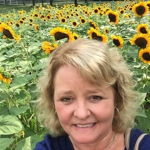 Meet your Posher, Annette